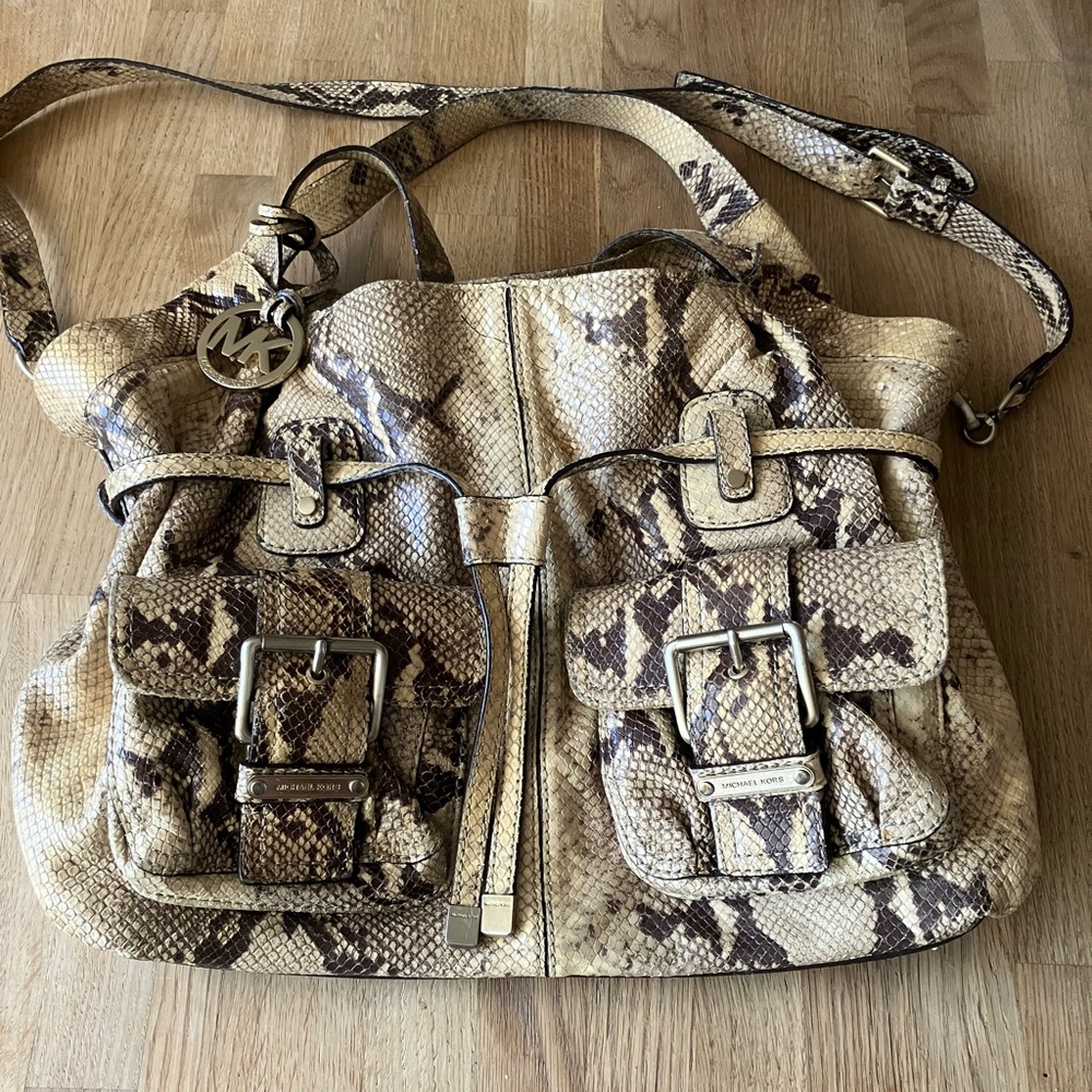 Michael Kors authentic satchel snake genuine leather  Shoulder/hand Bag